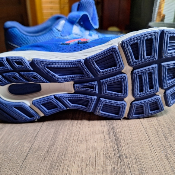 Big boys sneakers - Picture 3 of 4